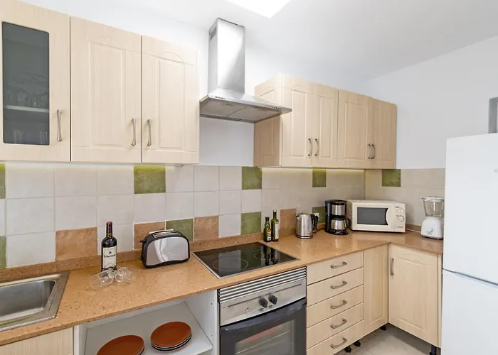 Stephanie Вилла